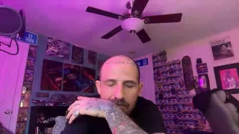 bustnutztaklenapz online show from November 2025 06:12:01 PM