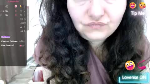 Emma online show from December 2025 08:20:02 AM