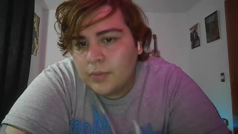 Snapshot of buttercup_milk chatting on January 2026 05:11:02 AM Dylan online show from January 2026 05:11:02 AM