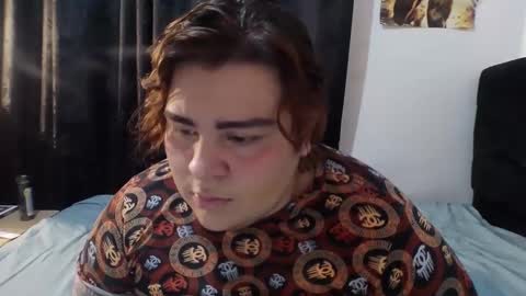Snapshot of buttercup_milk chatting on February 2026 07:06:01 AM Dylan online show from February 2026 07:06:01 AM