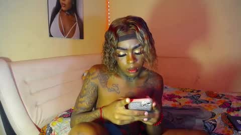 Snapshot of butterfly_rouse chatting on November 2025 08:33:02 PM butterfly_rouse online show from November 2025 08:33:02 PM