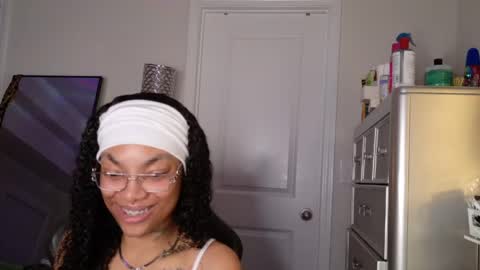 Snapshot of butterflybootyy chatting on April 2026 05:49:02 AM butterfly booty online show from April 2026 05:49:02 AM