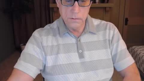 Snapshot of buttnakedfun954737 chatting on December 2024 09:02:02 AM Miles online show from December 2024 09:02:02 AM