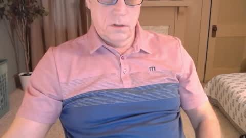 Snapshot of buttnakedfun954737 chatting on January 2025 01:17:01 PM Miles online show from January 2025 01:17:01 PM