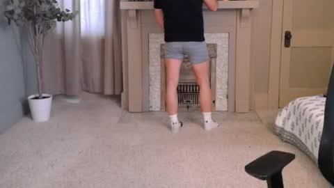 Snapshot of buttnakedfun954737 chatting on January 2025 01:32:01 PM Miles online show from January 2025 01:32:01 PM