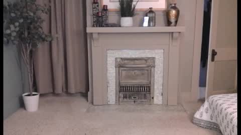 Snapshot of buttnakedfun954737 chatting on February 2025 09:36:01 PM Miles online show from February 2025 09:36:01 PM