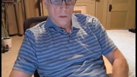 Snapshot of buttnakedfun954737 chatting on September 2025 10:48:01 AM Miles online show from September 2025 10:48:01 AM