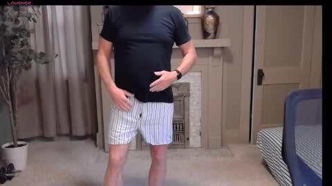 Snapshot of buttnakedfun954737 chatting on November 2025 06:42:02 PM Miles online show from November 2025 06:42:02 PM