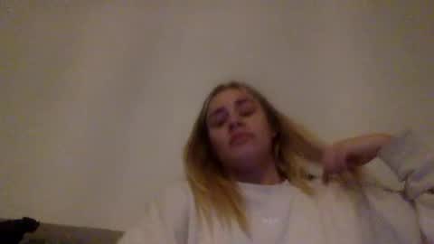 Khaleesiiiii online show from December 2025 12:49:02 AM