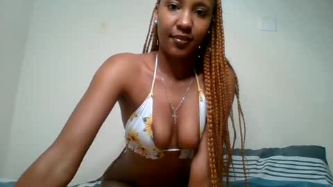 Snapshot of buttter_cup chatting on June 2026 11:07:01 PM Claudia online show from June 2026 11:07:01 PM