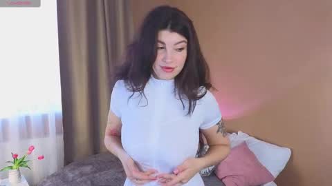 Kira online show from February 2025 07:09:02 AM