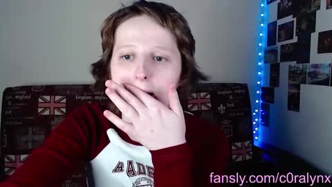 Snapshot of c0ralynx chatting on February 2025 02:01:01 AM C0ralynx online show from February 2025 02:01:01 AM