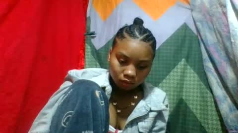 Snapshot of caella98 chatting on June 2026 01:17:01 AM caella98 online show from June 2026 01:17:01 AM