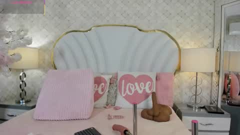 Cahitlin  online show from January 2026 07:10:02 AM