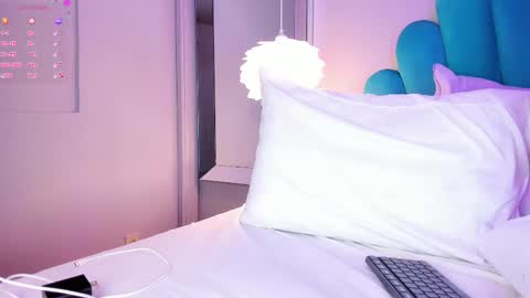 Caitlyn  online show from March 2025 01:48:01 AM