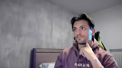 Marco online show from October 2025 12:52:02 PM