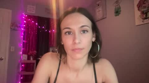 calibarbie24 online show from October 2025 05:13:02 PM