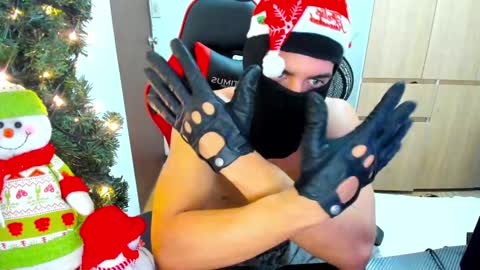 calihotcaliente27 online show from December 2024 02:06:02 PM