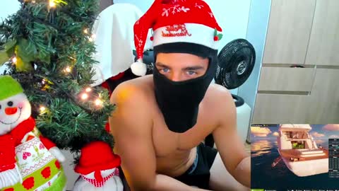 calihotcaliente27 online show from December 2024 01:30:02 PM