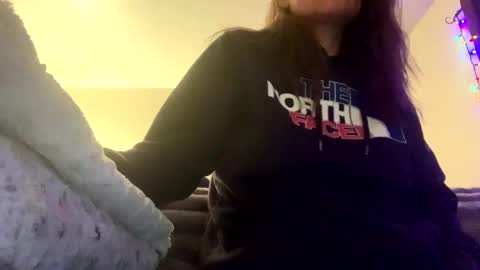 calishop1 online show from December 2024 02:09:02 AM