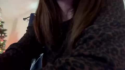 calishop1 online show from December 2025 09:00:01 PM