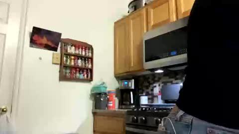 Snapshot of calishop1 chatting on January 2026 03:32:01 AM calishop1 online show from January 2026 03:32:01 AM