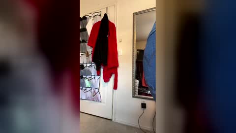 Snapshot of calishop1 chatting on February 2026 07:28:02 PM calishop1 online show from February 2026 07:28:02 PM