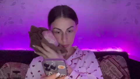 Anna online show from December 2024 07:55:01 PM