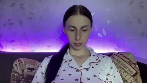 Anna online show from February 2025 08:58:02 PM