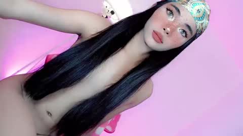 Snapshot of call_me_nina chatting on May 2026 04:43:01 AM call_me_nina online show from May 2026 04:43:01 AM