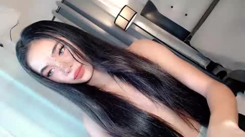 Snapshot of call_me_nina chatting on June 2026 01:18:01 AM call_me_nina online show from June 2026 01:18:01 AM