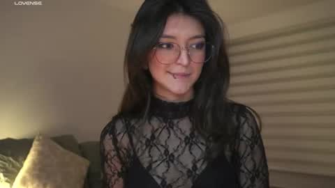Snapshot of call_me_rosie chatting on June 2026 01:10:01 AM online show from June 2026 01:10:01 AM