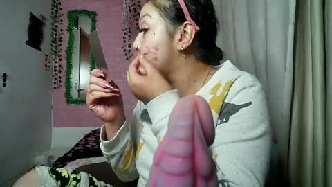 paula online show from April 2026 01:33:01 AM