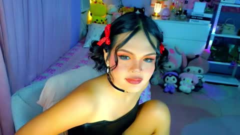Snapshot of callme_mia chatting on February 2026 05:06:01 AM Mia online show from February 2026 05:06:01 AM