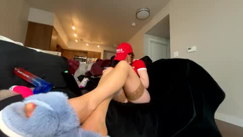 Snapshot of callmelovelie chatting on February 2025 05:43:01 PM callmelovelie online show from February 2025 05:43:01 PM