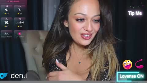 Snapshot of callyina chatting on October 2025 09:47:02 PM Mirra online show from October 2025 09:47:02 PM