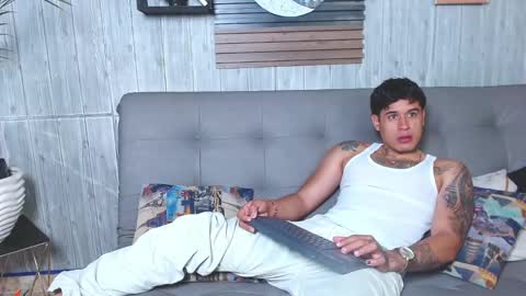 calvin913 online show from November 2025 09:31:01 AM