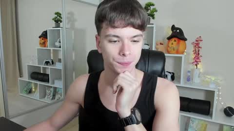 Hey I am Calvin  online show from January 2025 07:05:01 PM