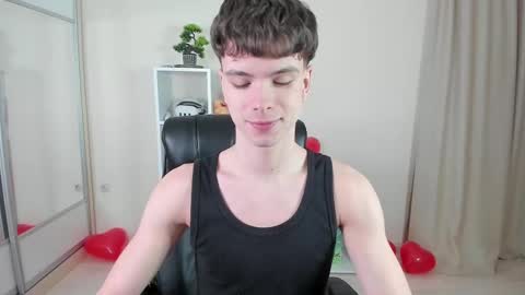 Hey I am Calvin  online show from February 2025 07:23:01 PM