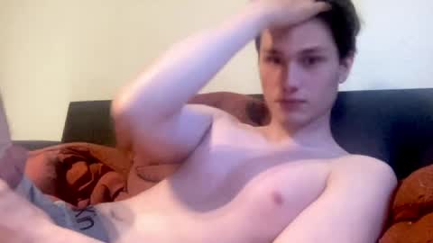 calvin_win online show from May 2026 06:05:02 PM
