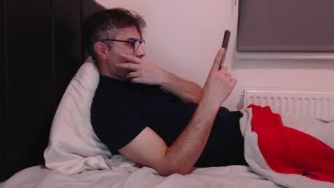 Calvinjohnlad online show from December 2024 04:50:01 PM