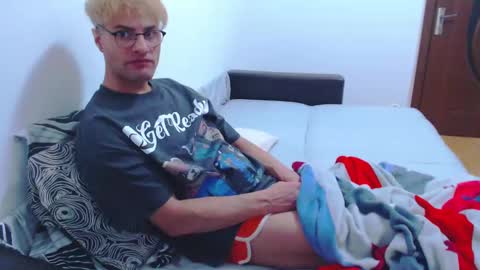 Calvinjohnlad online show from January 2025 08:29:01 PM