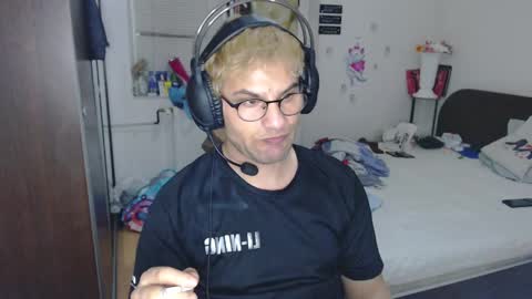 Calvinjohnlad online show from March 2025 07:09:02 PM