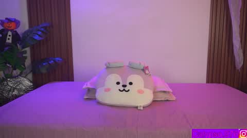 Calypso and Kayla online show from October 2025 12:13:01 AM