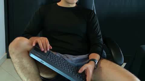 camara110 online show from February 2025 09:40:01 PM