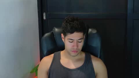 camara110 online show from October 2025 12:05:02 AM