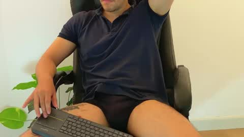 camara110 online show from October 2025 12:32:02 AM