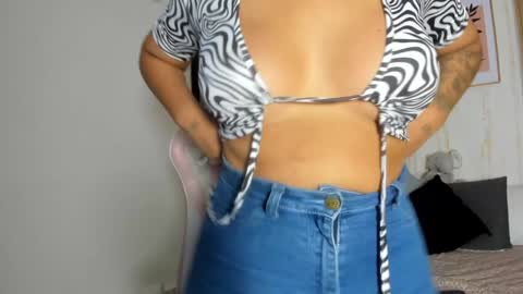 Cameron  online show from January 2025 07:38:01 PM