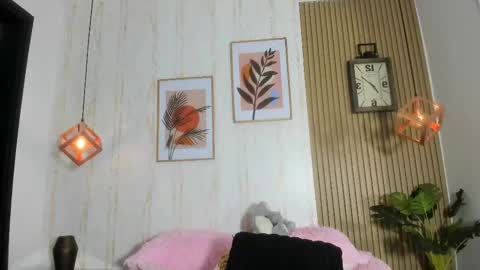 Cameron  online show from February 2025 12:05:01 AM