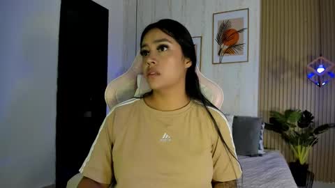 Cameron  online show from November 2025 08:41:01 PM